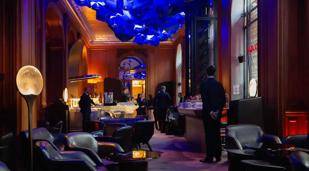 Aston Martin Paris Breakfast Plaza Athénée